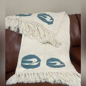 UNBRANDED Cream and Blue Fringed Throw Blanket NAUTICAL APPROXIMATELY 52 X 83
